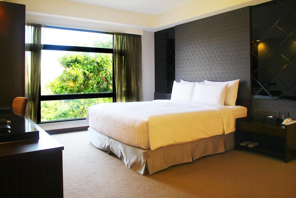 Dozen Park Kenting Bed & Breakfast Bagian luar foto